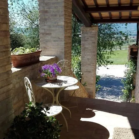 Bed & Breakfast Casa Laura *