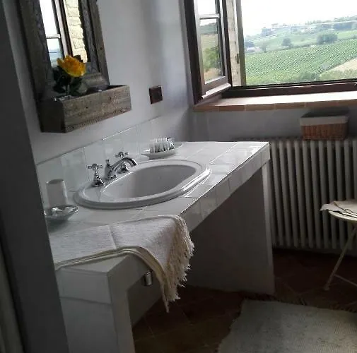 Casa Laura Bed & Breakfast